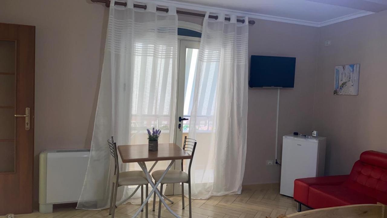 53 Durrës